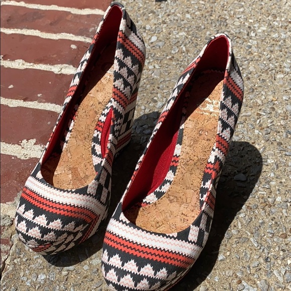 Multicolored wedge shoes - Picture 10 of 10